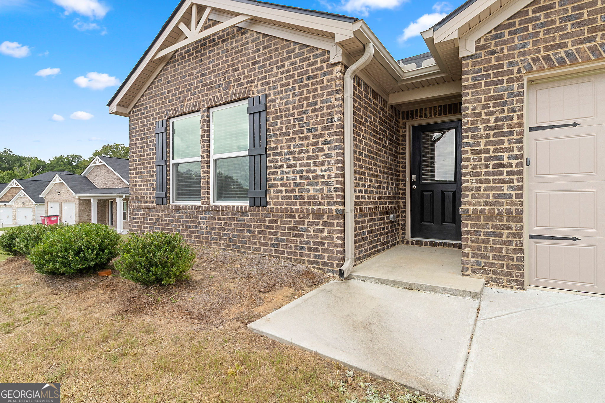 7237 Winterberry CIR