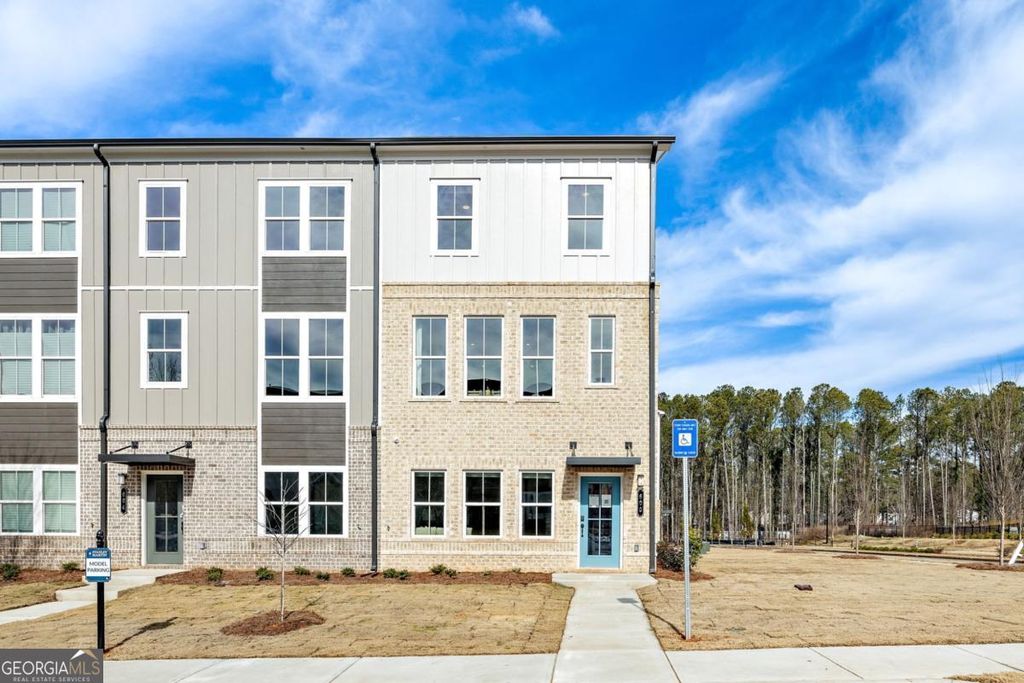 Photo of 801 Cameron Trail, Acworth, GA 30102 (MLS # 10758367)