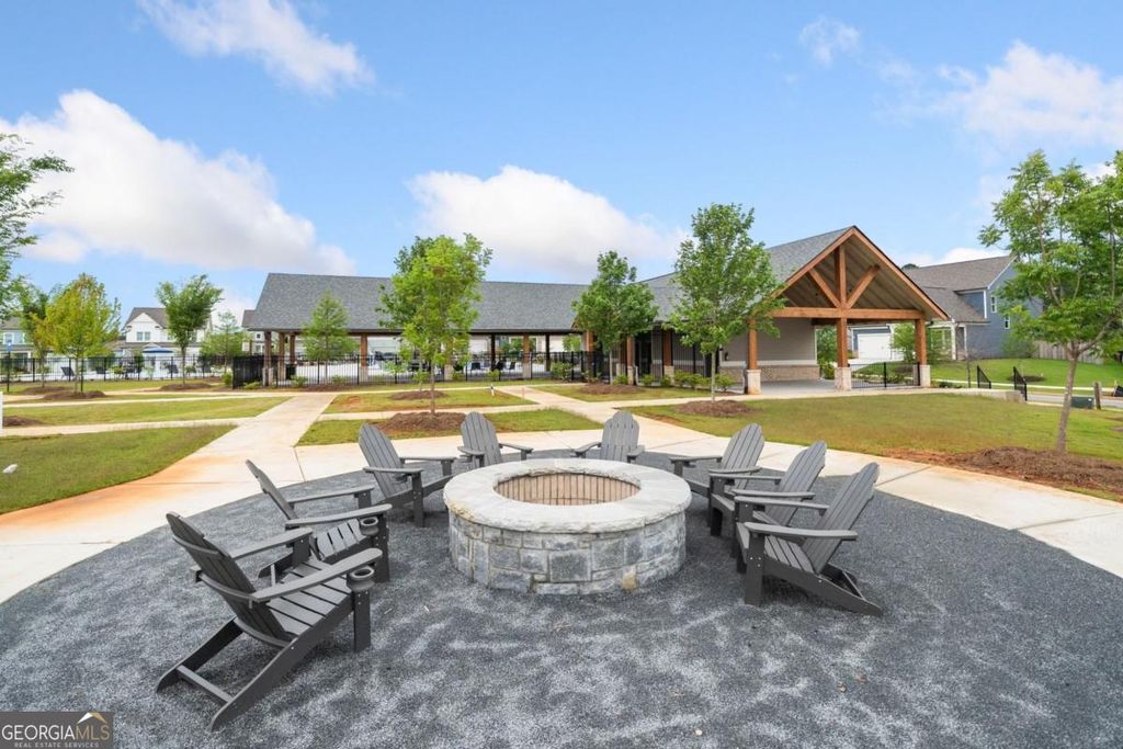 Photo of 801 Cameron Trail, Acworth, GA 30102 (MLS # 10758367)