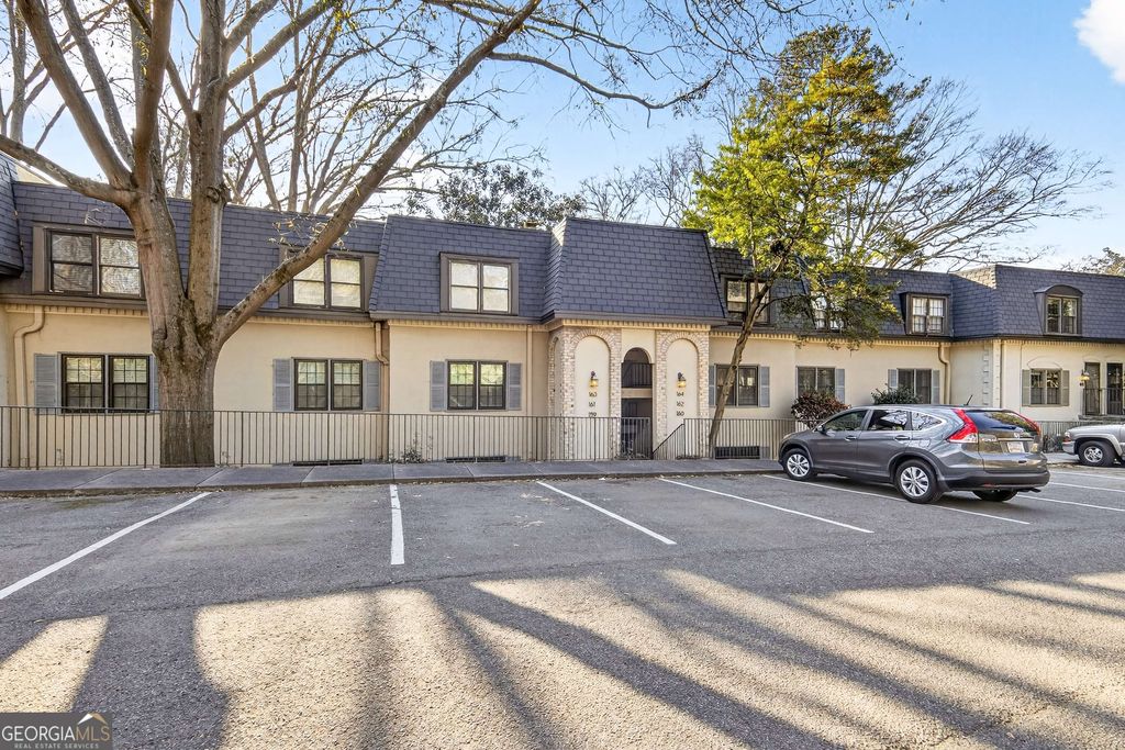 Photo of 159 Elysian Way NW, Atlanta, GA 30327 (MLS # 10691799)