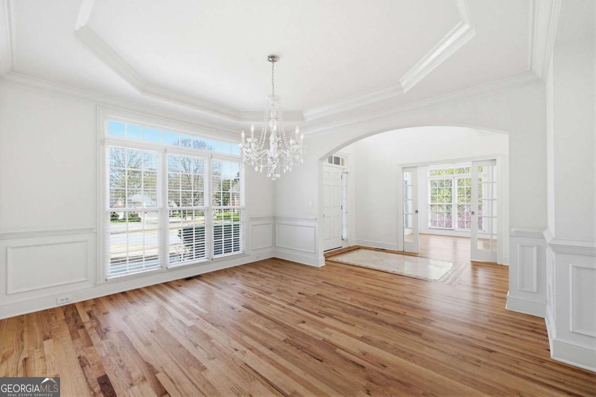 1236 Grand View DR SE