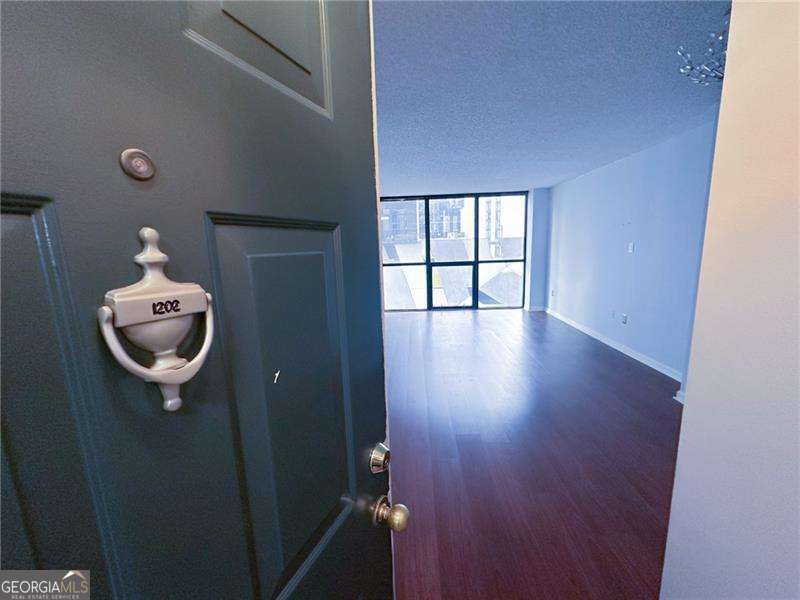 1280 W Peachtree ST NW 1202