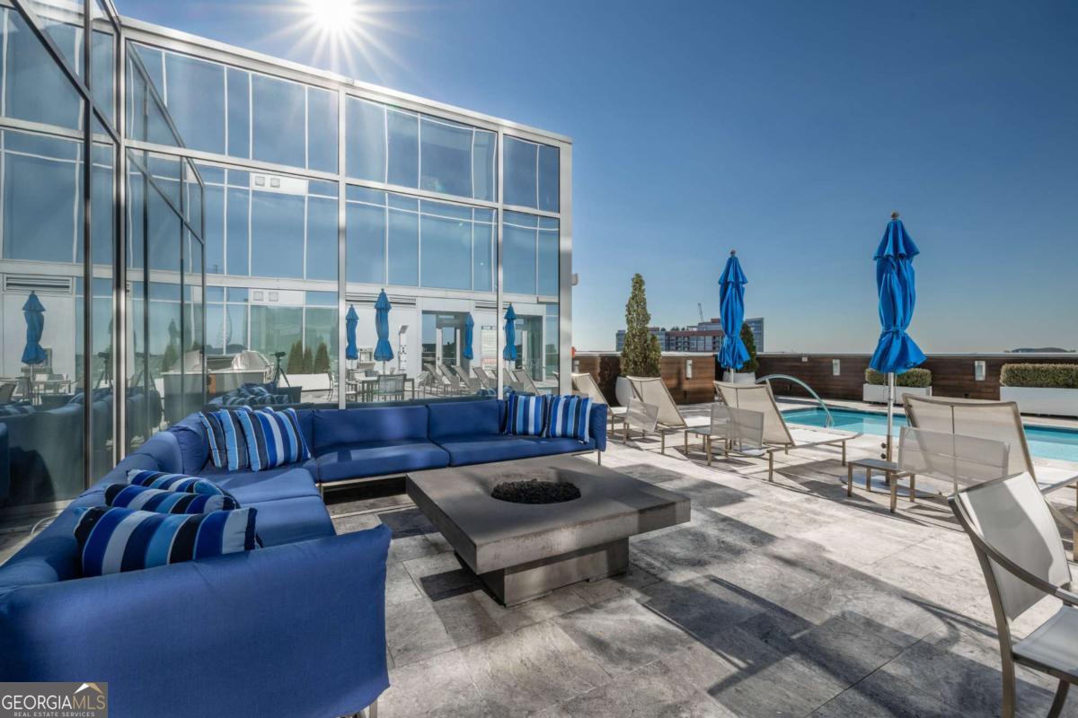 1065 Midtown Loews - Residential