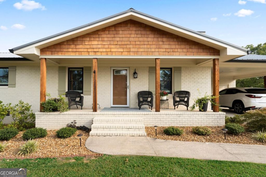 Photo of 103 Main Street, Taylorsville, GA 30178 (MLS # 10673993)