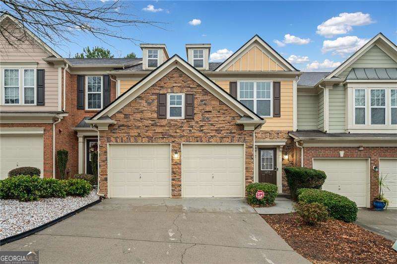 1693 Fair Oak WAY