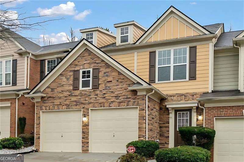 1693 Fair Oak WAY
