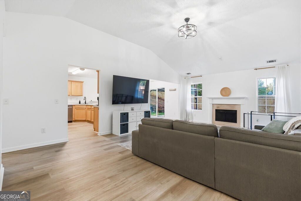 605 Maple Forge DR