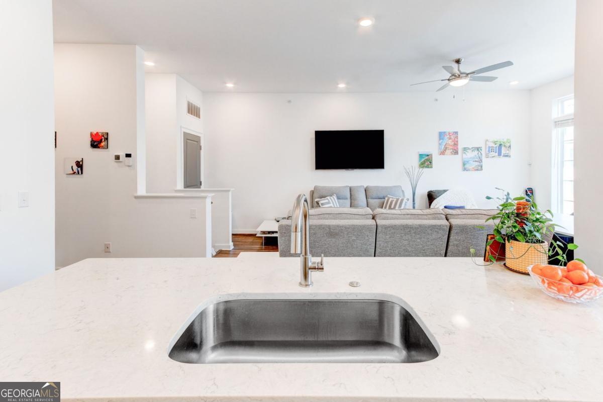The Maxwell - Residential