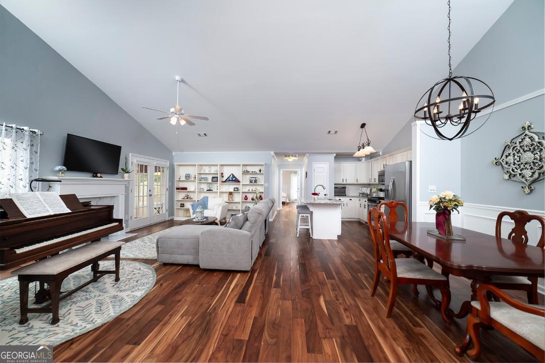 The Courtyards - Residential