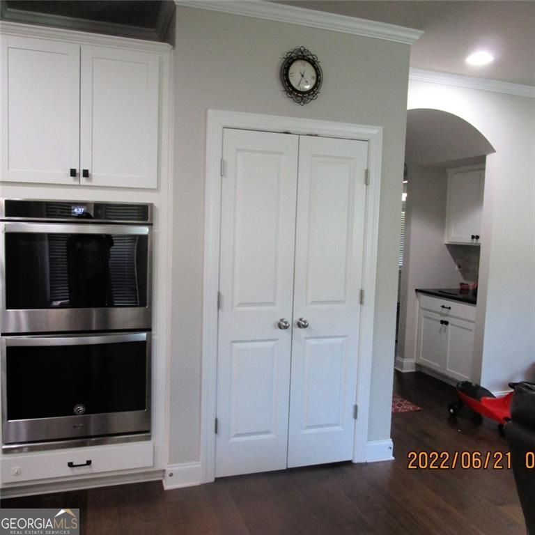 Marietta, Georgia 30066, United States, 5 Bedrooms Bedrooms, ,4 BathroomsBathrooms,Residential,Active,130711