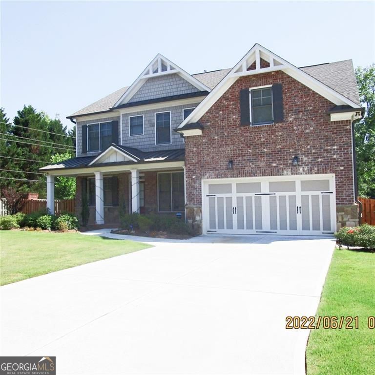 Marietta, Georgia 30066, United States, 5 Bedrooms Bedrooms, ,4 BathroomsBathrooms,Residential,Active,130711