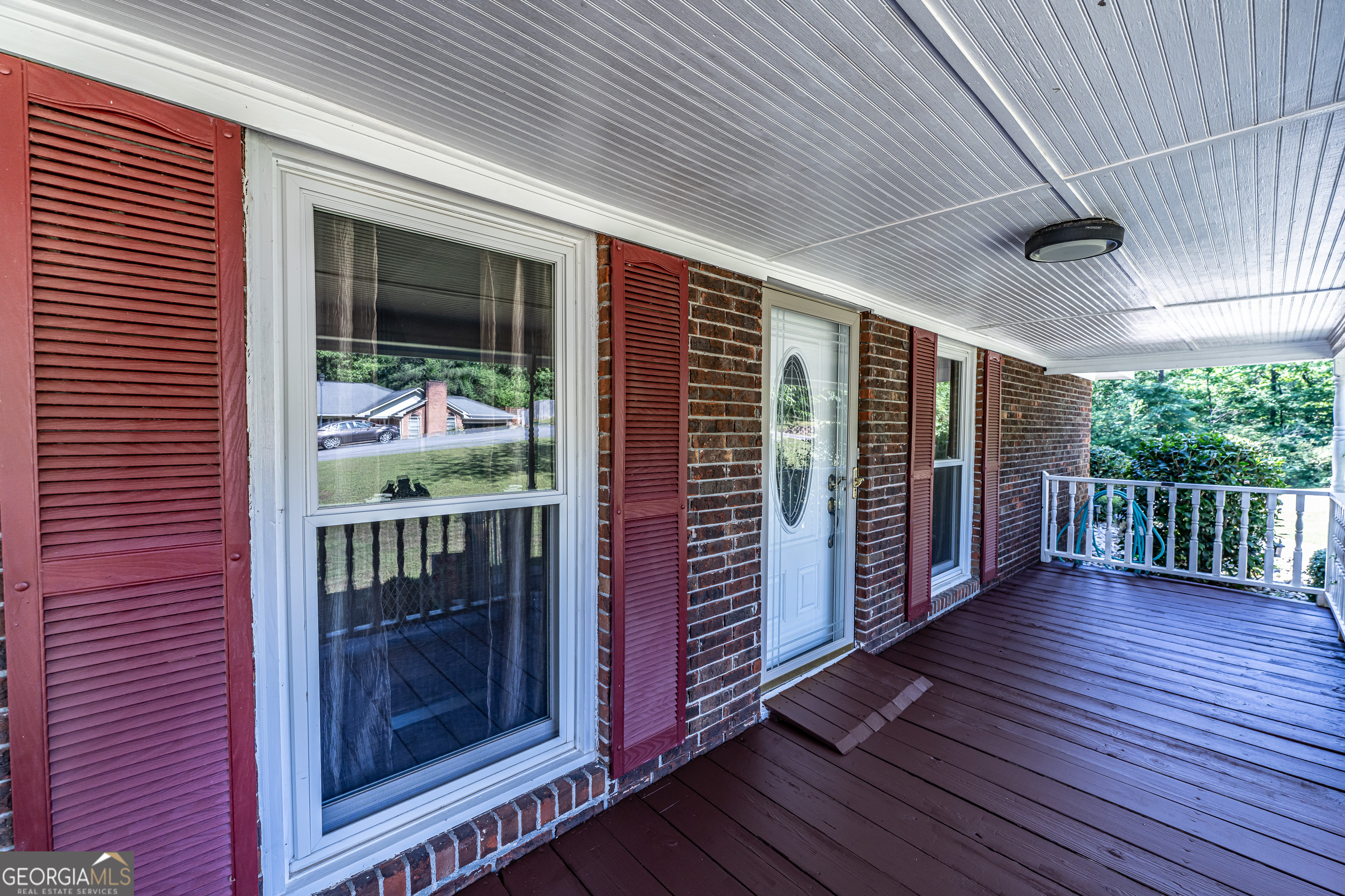 18 College View DR SW