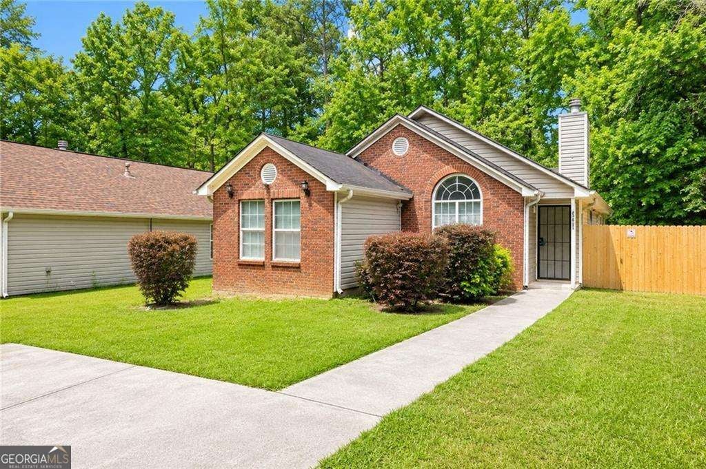 Photo of 2341 Daniel Road SW, Atlanta, GA 30331 (MLS # 10794337)