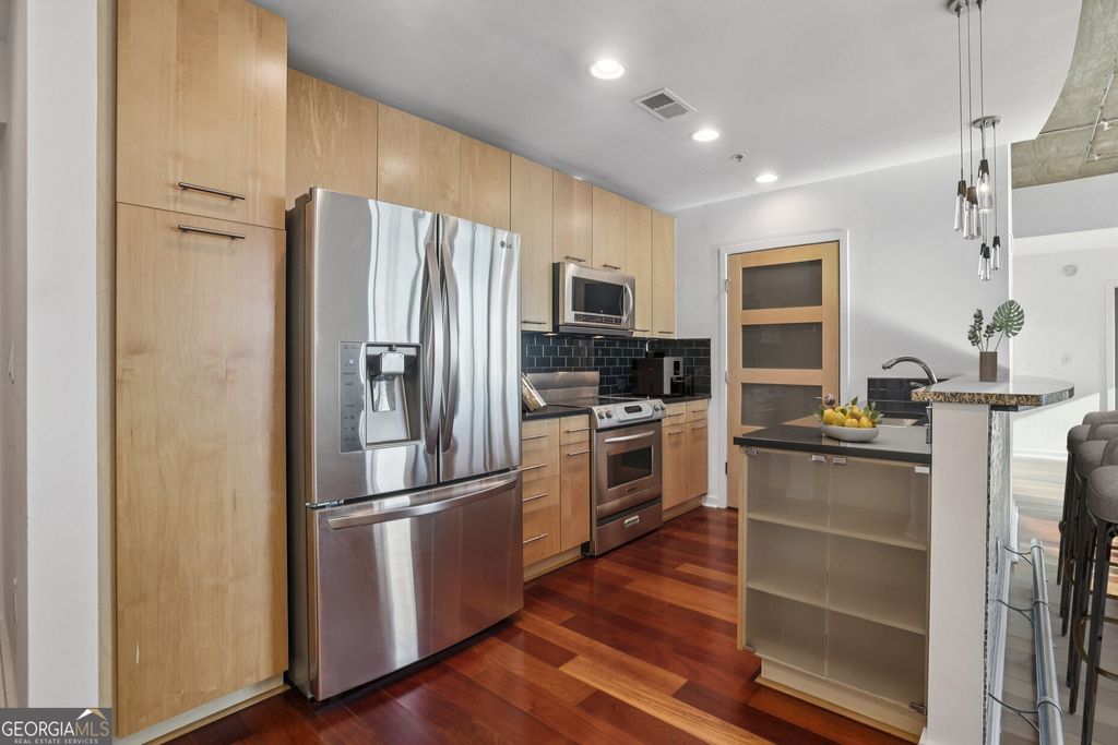 Photo of 3324 Peachtree Road NE #2301, Atlanta, GA 30326 (MLS # 10690512)