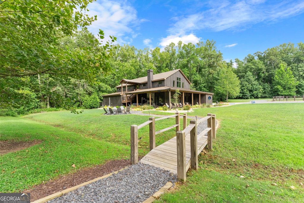 Photo of 299 Happy Trails Way, Jasper, GA 30143 (MLS # 10668115)