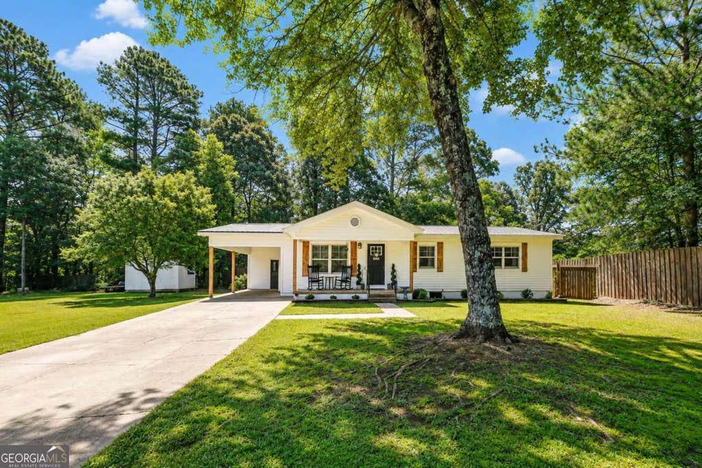 Photo of 410 Coleman Drive, Statham, GA 30666 (MLS # 10825699)