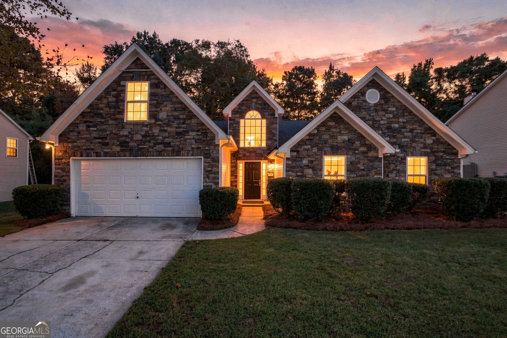 Photo of 3590 Hamilton Creek Trail, Buford, GA 30519 (MLS # 10852914)