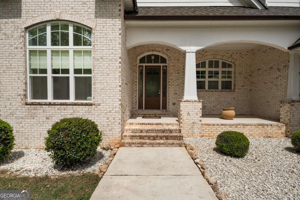 210 Darwish DR