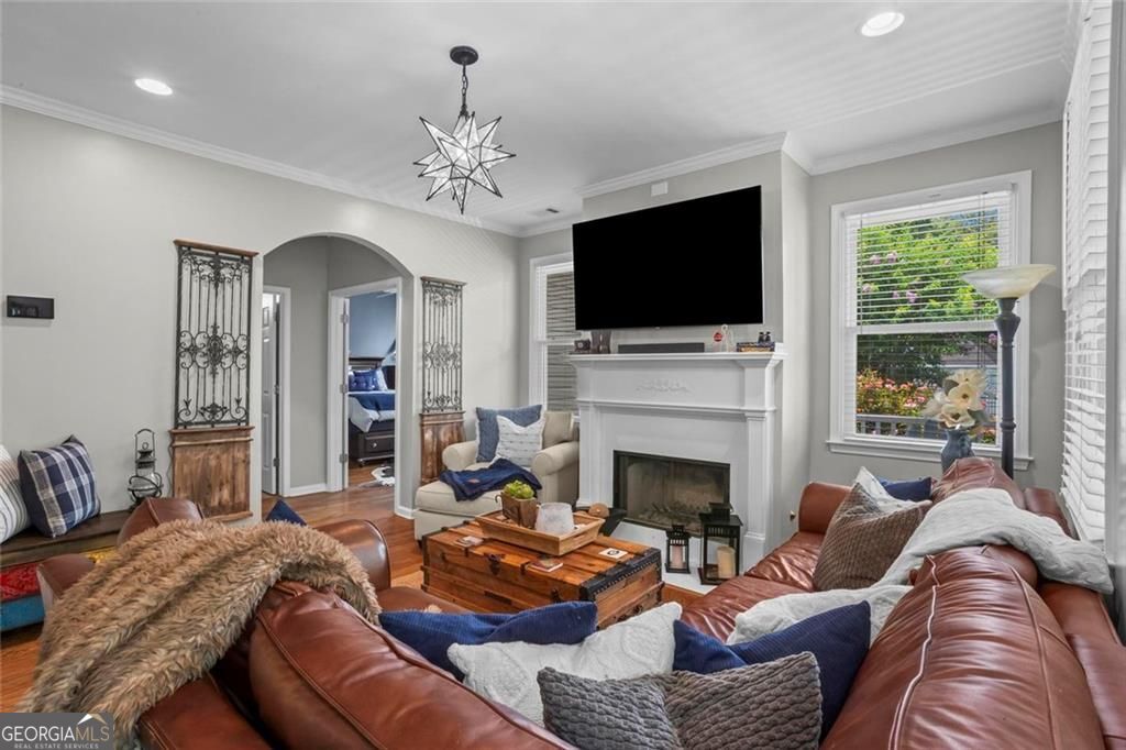 729 Gardenside CIR SE