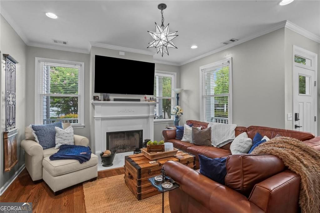 729 Gardenside CIR SE