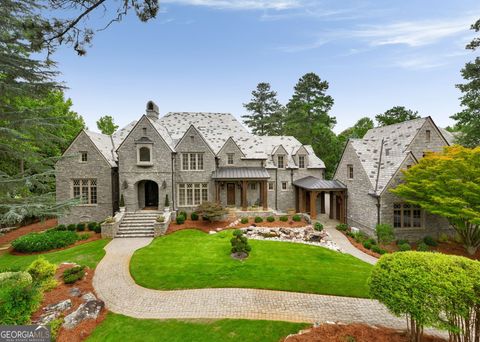 Photo of 929 Middle Fork Trail, Suwanee, GA 30024 (MLS # 10614917)