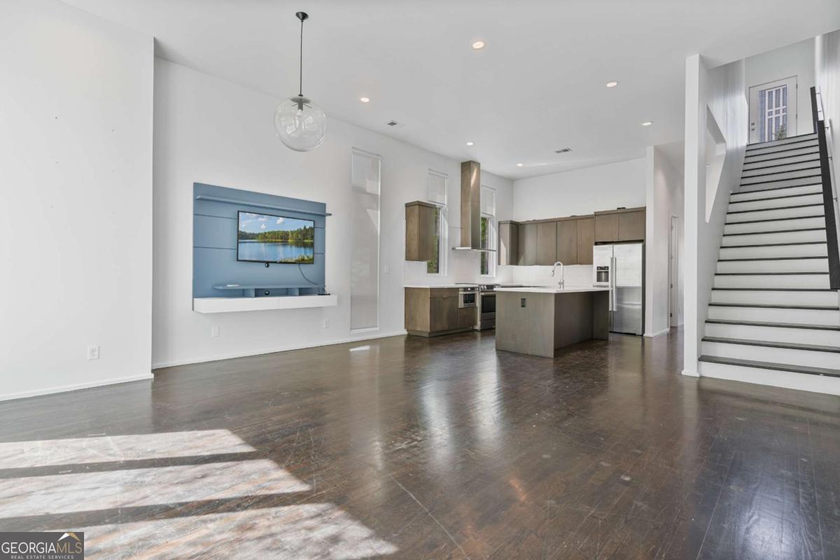 975 Piedmont AVE NE 2