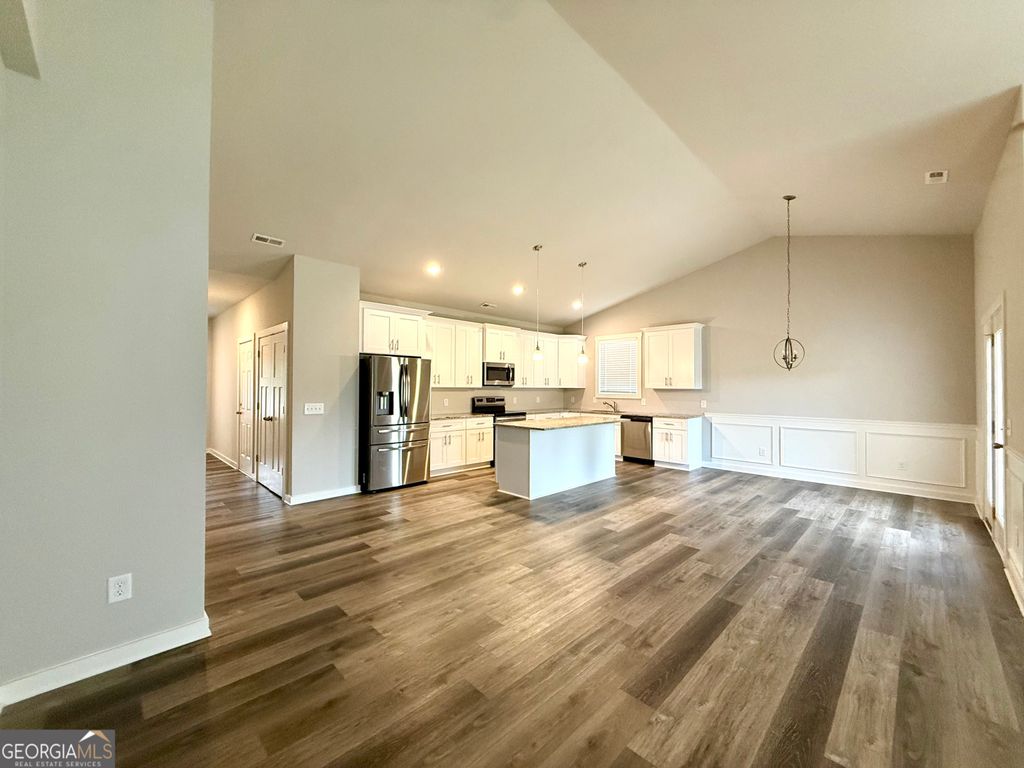 Photo of 308 N Point Circle, Hartwell, GA 30643 (MLS # 10763420)