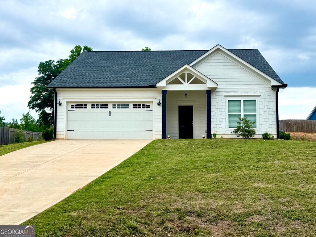 Photo of 308 N Point Circle, Hartwell, GA 30643 (MLS # 10763420)