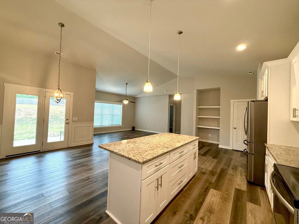 Photo of 308 N Point Circle, Hartwell, GA 30643 (MLS # 10763420)