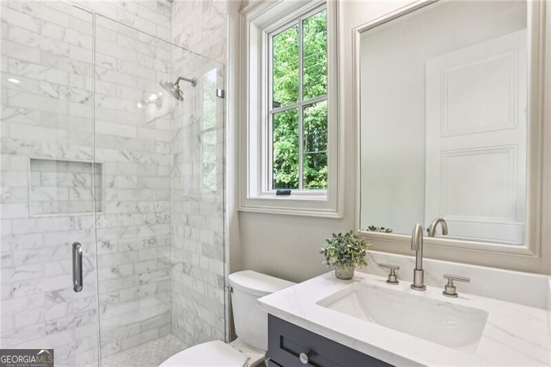OAKTON - Residential