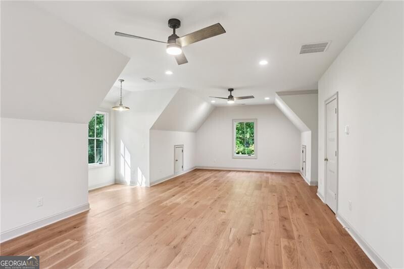 OAKTON - Residential
