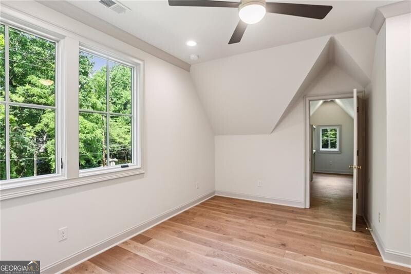OAKTON - Residential