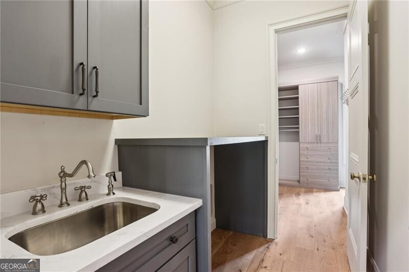 OAKTON - Residential