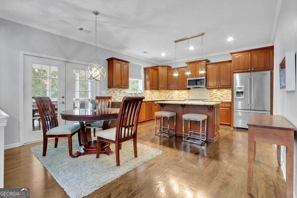 923 Van Briggle PATH NE