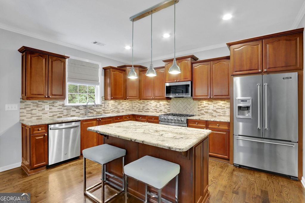 923 Van Briggle PATH NE