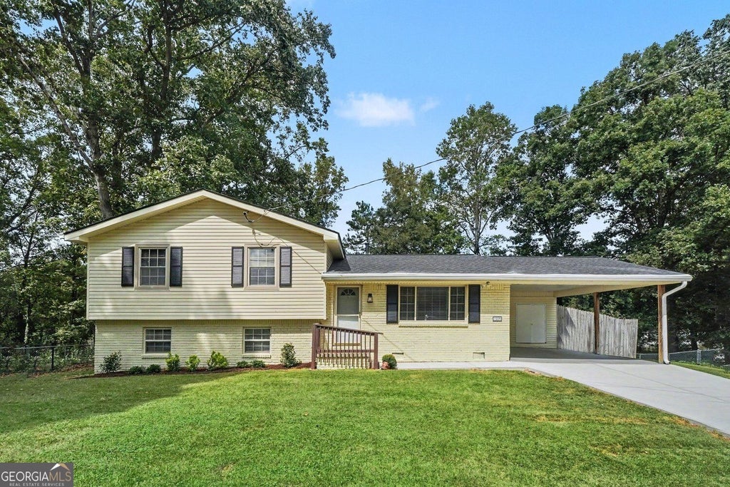 Photo of 1229 Deleon Court, Clarkston, GA 30021 (MLS # 10857782)
