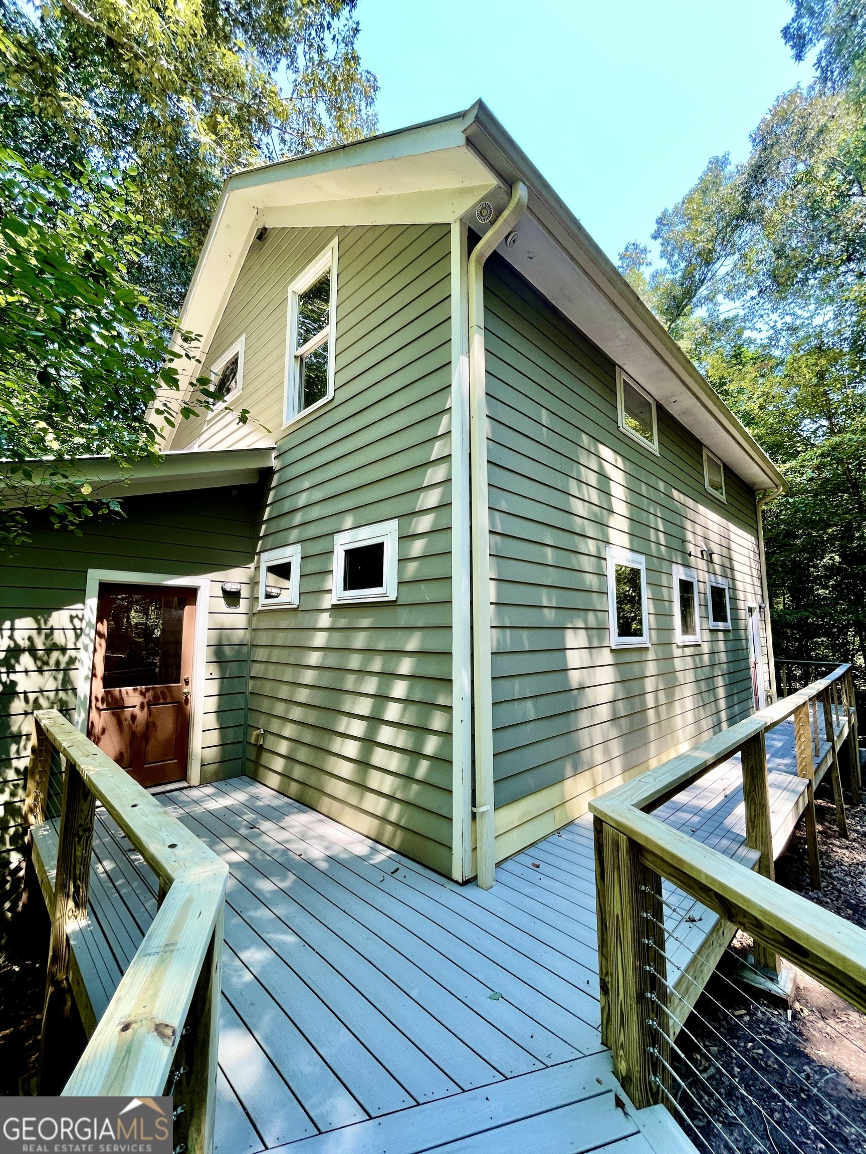 345 Three Oaks DR