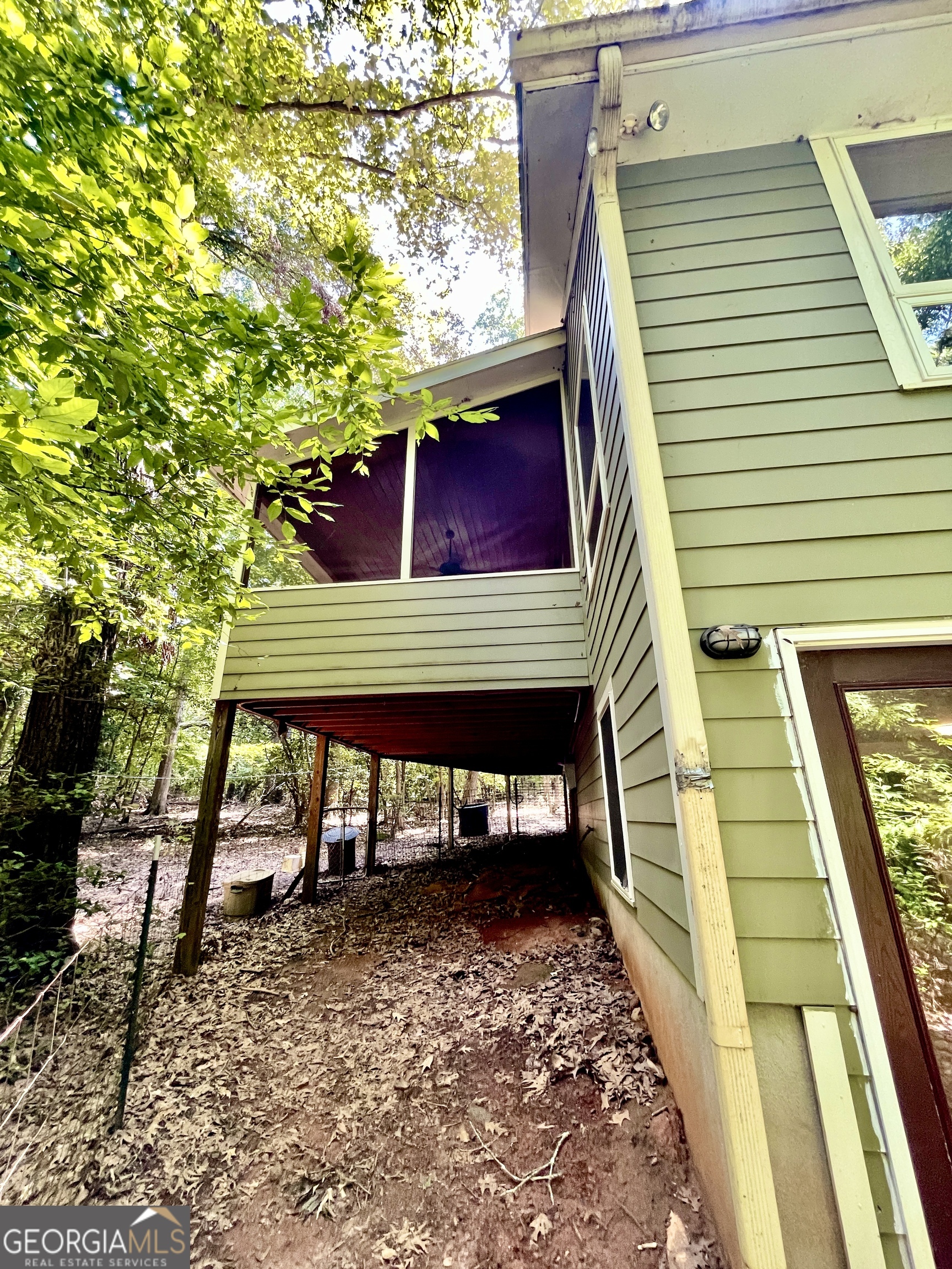 345 Three Oaks DR