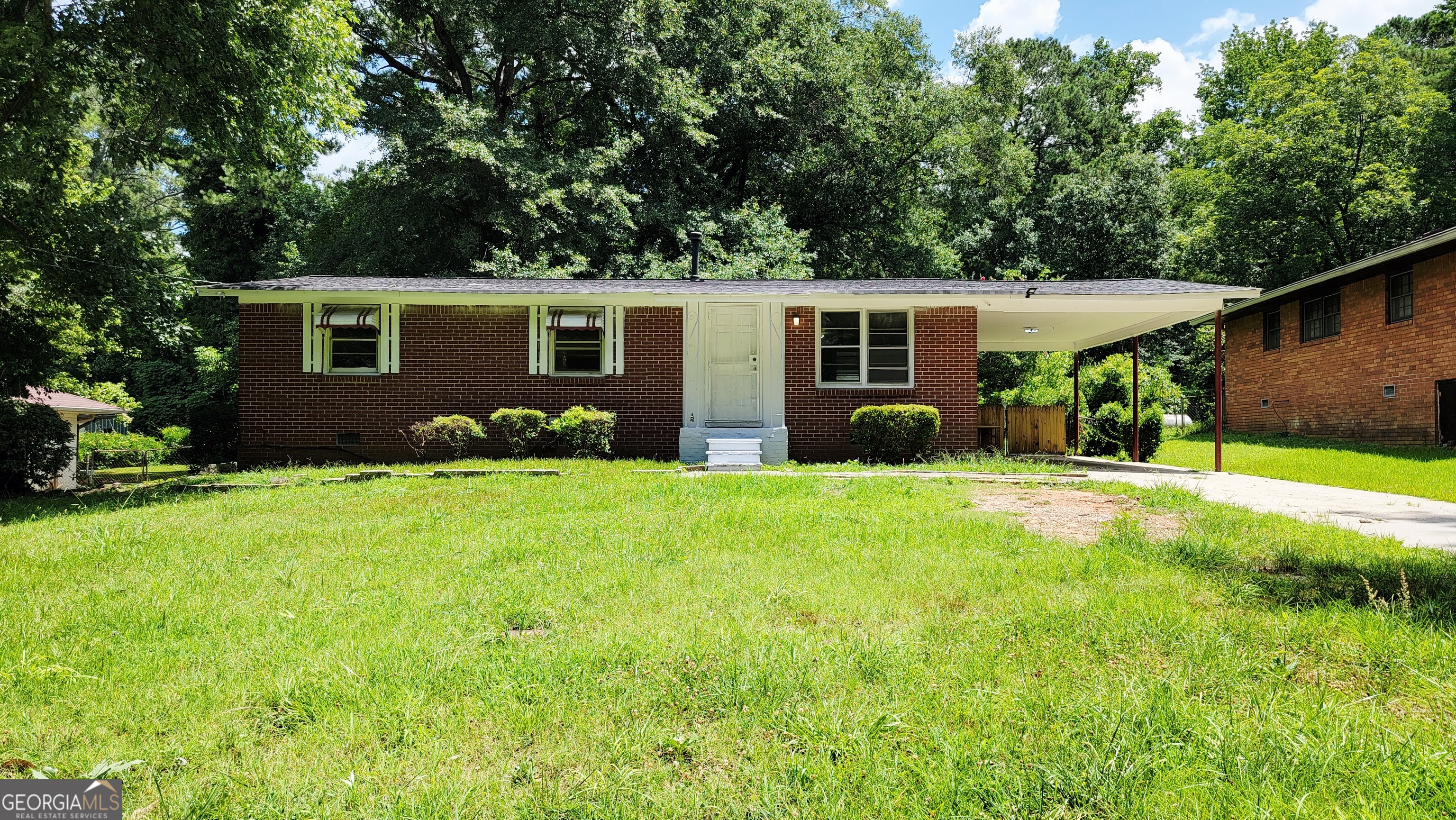 Great starter home or investment property! All-brick 3 bed, 1.5 bath with 4-sided brick construction. Investor-owned and ready for its next chapter. Note: The roof is approximately 4 years old, and the HVAC system is 6 years old.