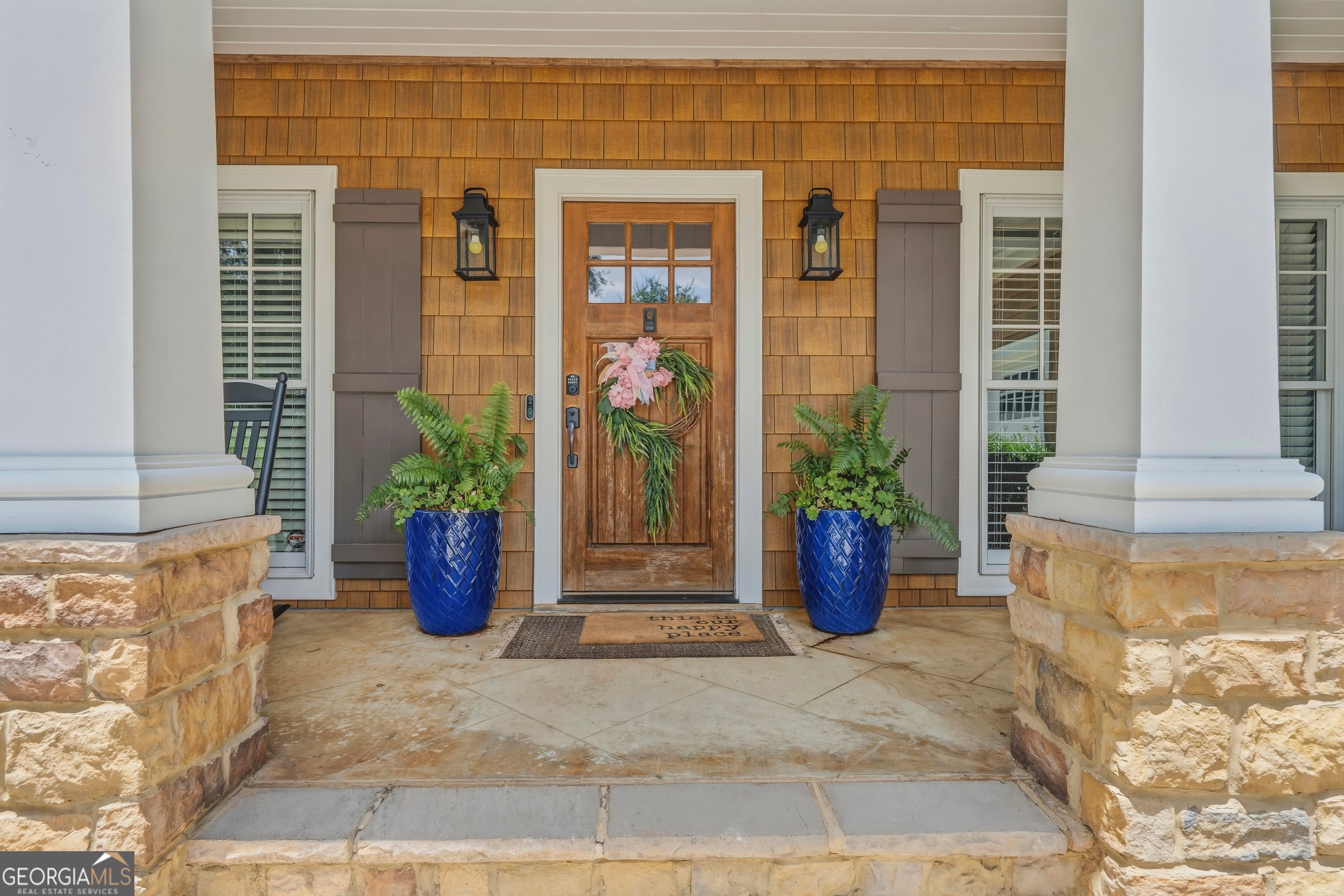 245 Lakeshore CIR