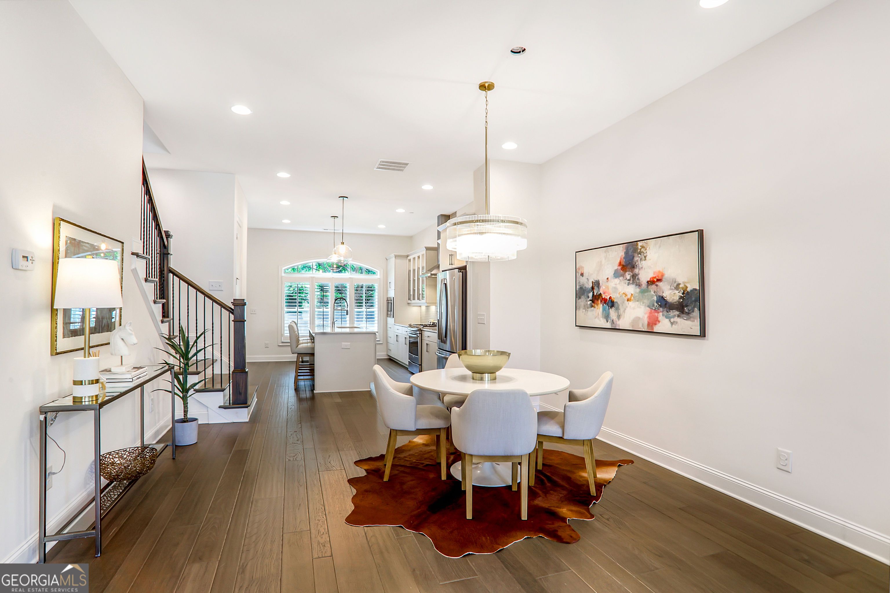 Sandy Springs, Georgia 30342, United States, 3 Bedrooms Bedrooms, ,4 BathroomsBathrooms,Residential,Active,155930