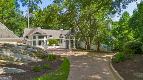 Photo of 3906 Paces Ferry Road NW, Atlanta, GA 30327 (MLS # 10812428)