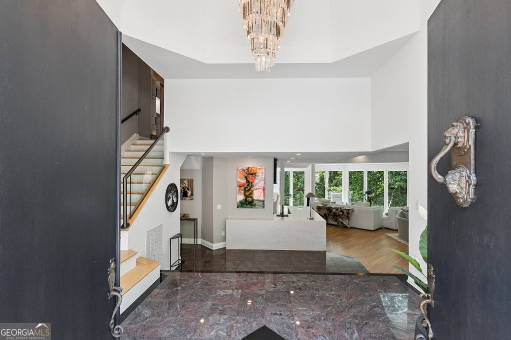 Photo of 3906 Paces Ferry Road NW, Atlanta, GA 30327 (MLS # 10812428)