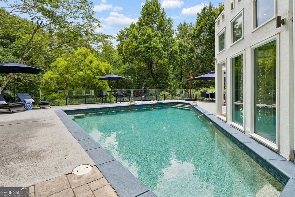 Photo of 3906 Paces Ferry Road NW, Atlanta, GA 30327 (MLS # 10812428)