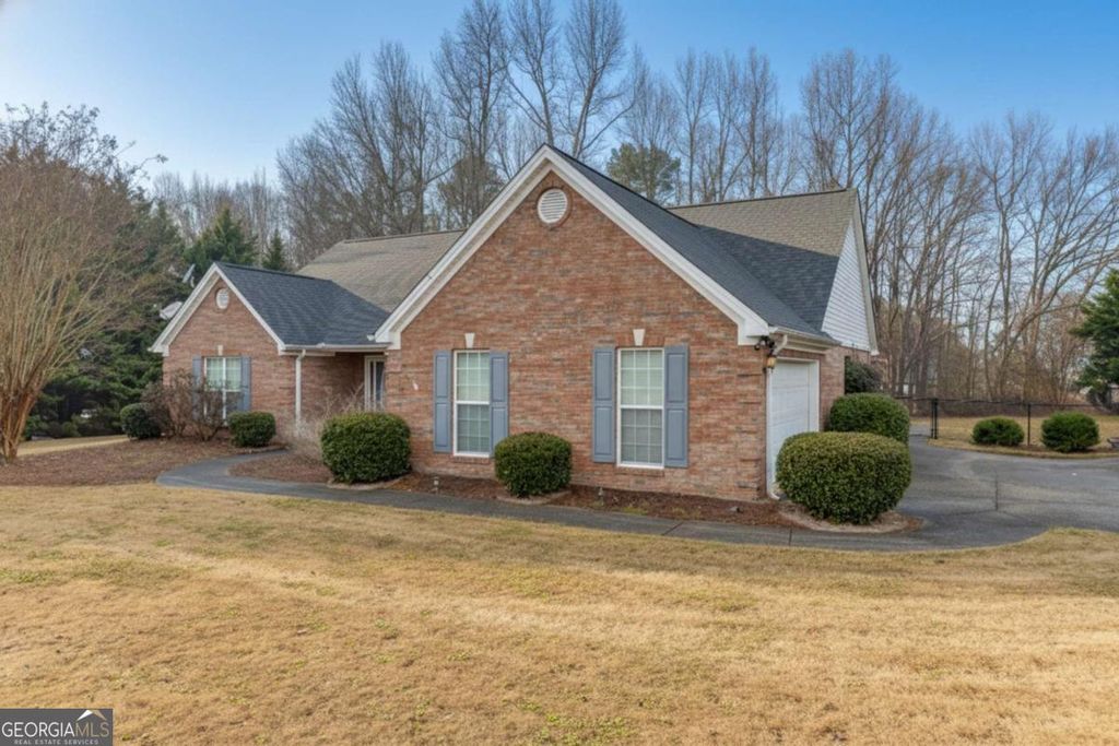 Photo of 175 Still Water Lane, Jefferson, GA 30549 (MLS # 10710634)