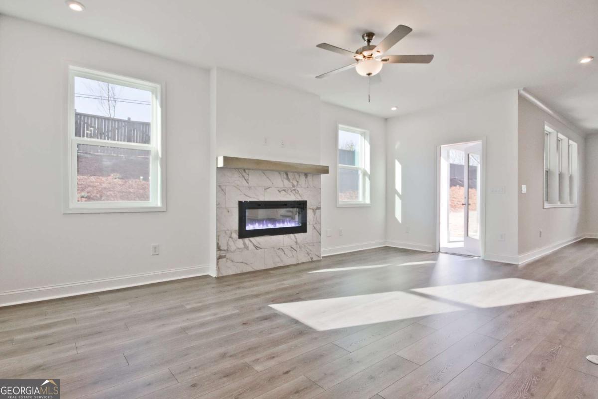 4212 Adler CIR 48