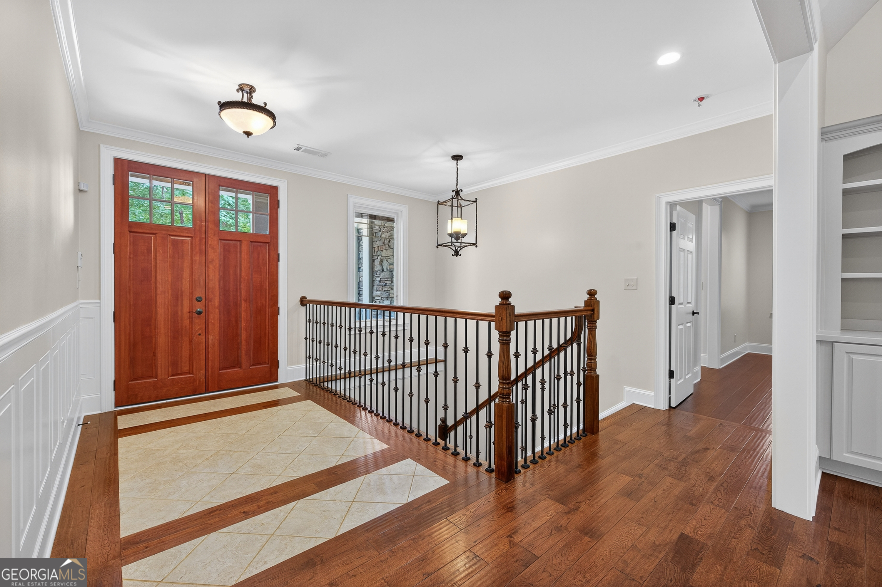1001 Walton WAY