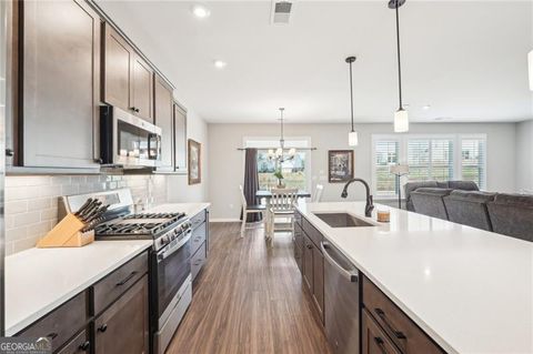627 Michigan CIR Hoschton GA 30548