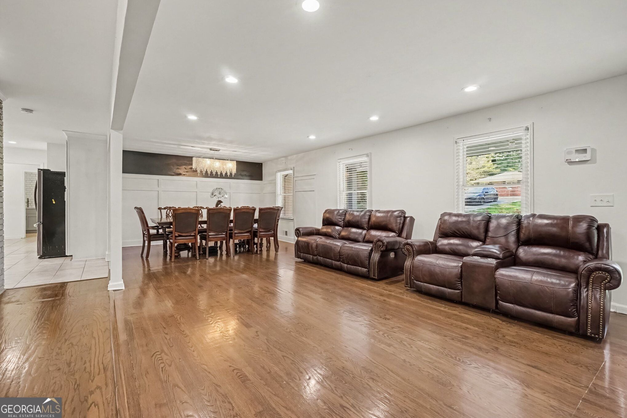 5808 Darry CIR