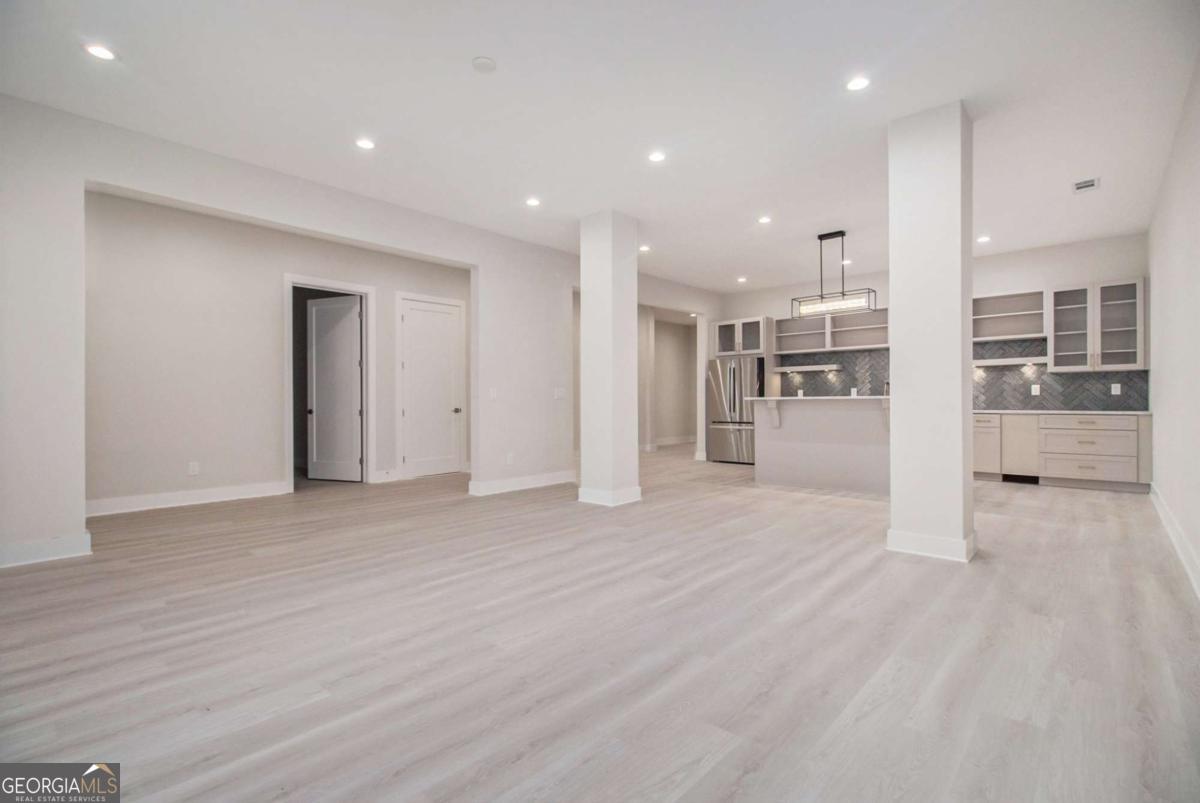 Echelon - Residential